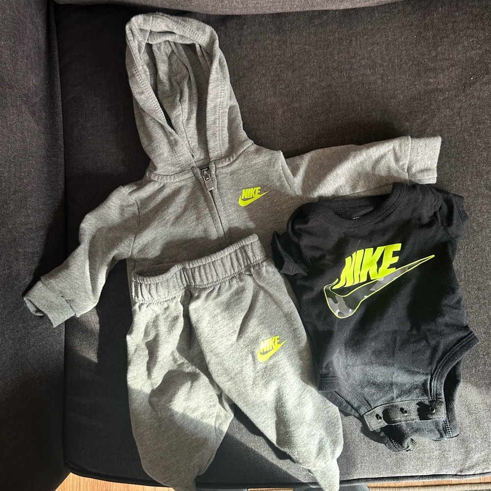 Newborn Nike sweatsuit